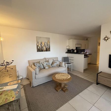 Frejus Plage Le Capitole T2 35M2 Climatise Balcon エクステリア 写真