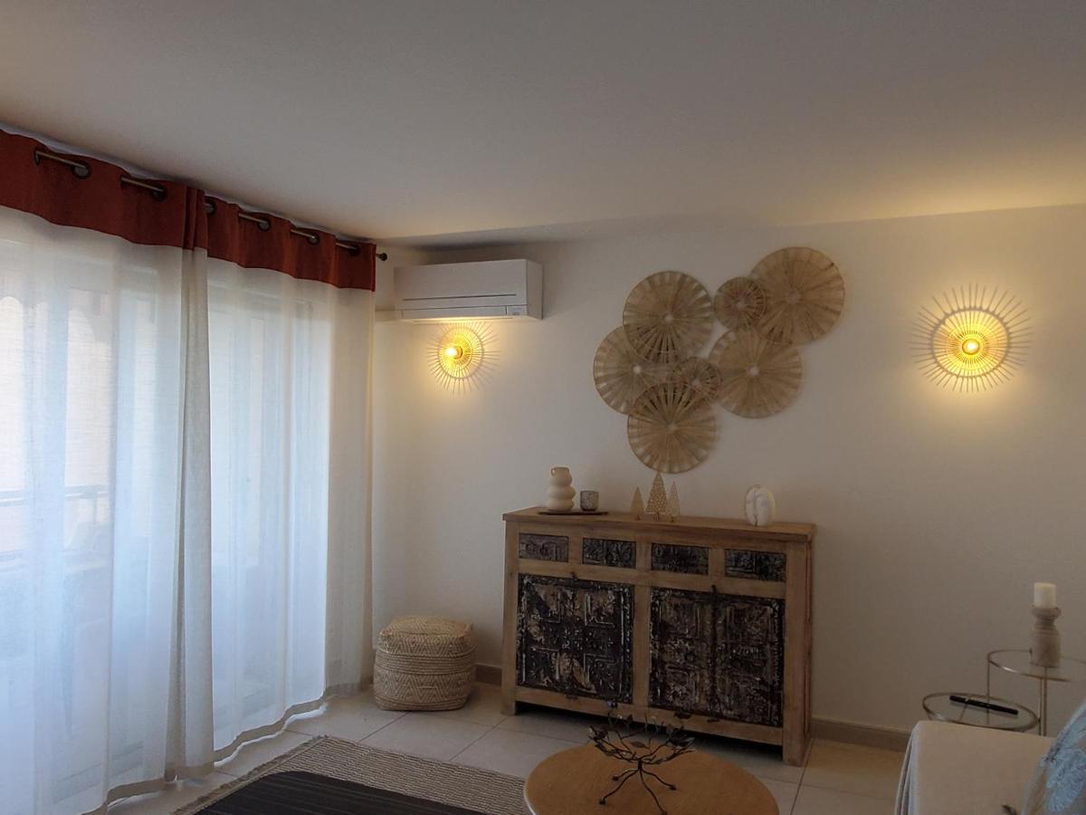 Frejus Plage Le Capitole T2 35M2 Climatise Balcon エクステリア 写真